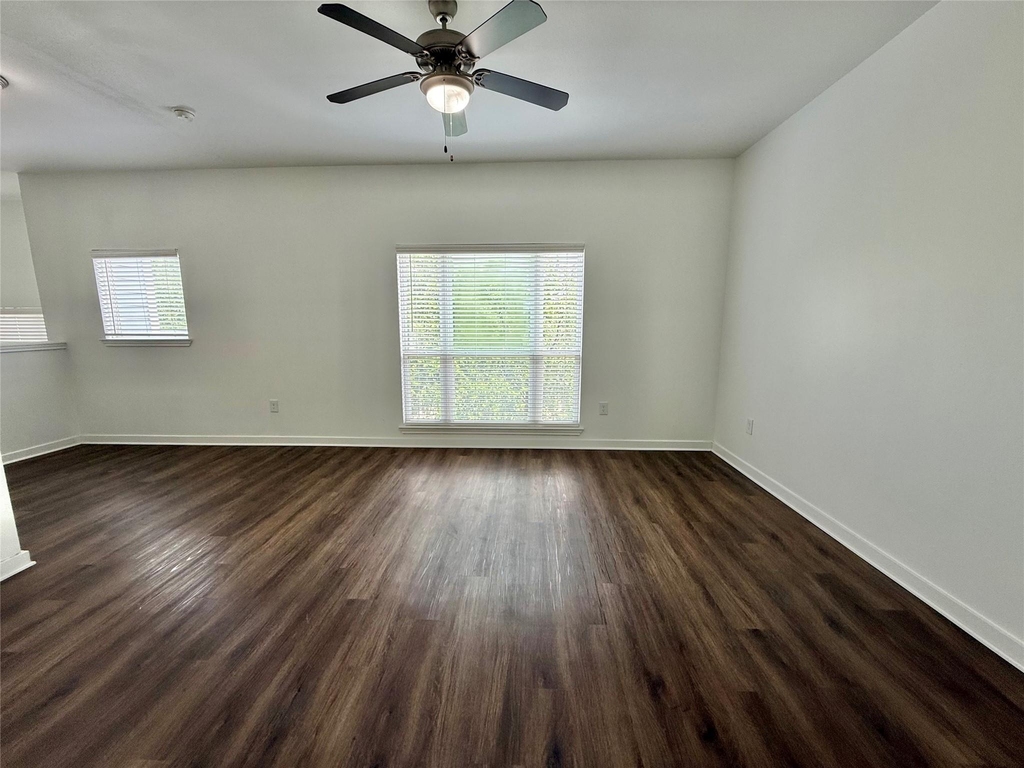 6740 Windhaven Parkway - Photo 17