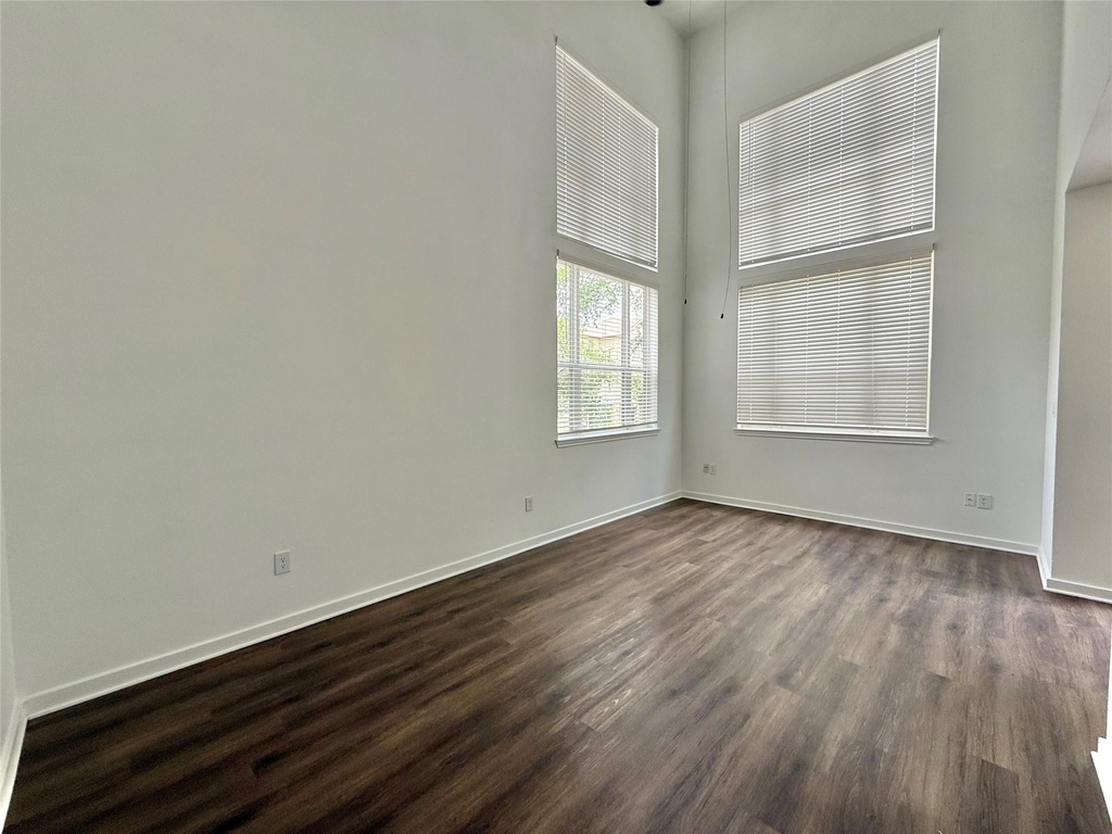 6740 Windhaven Parkway - Photo 18