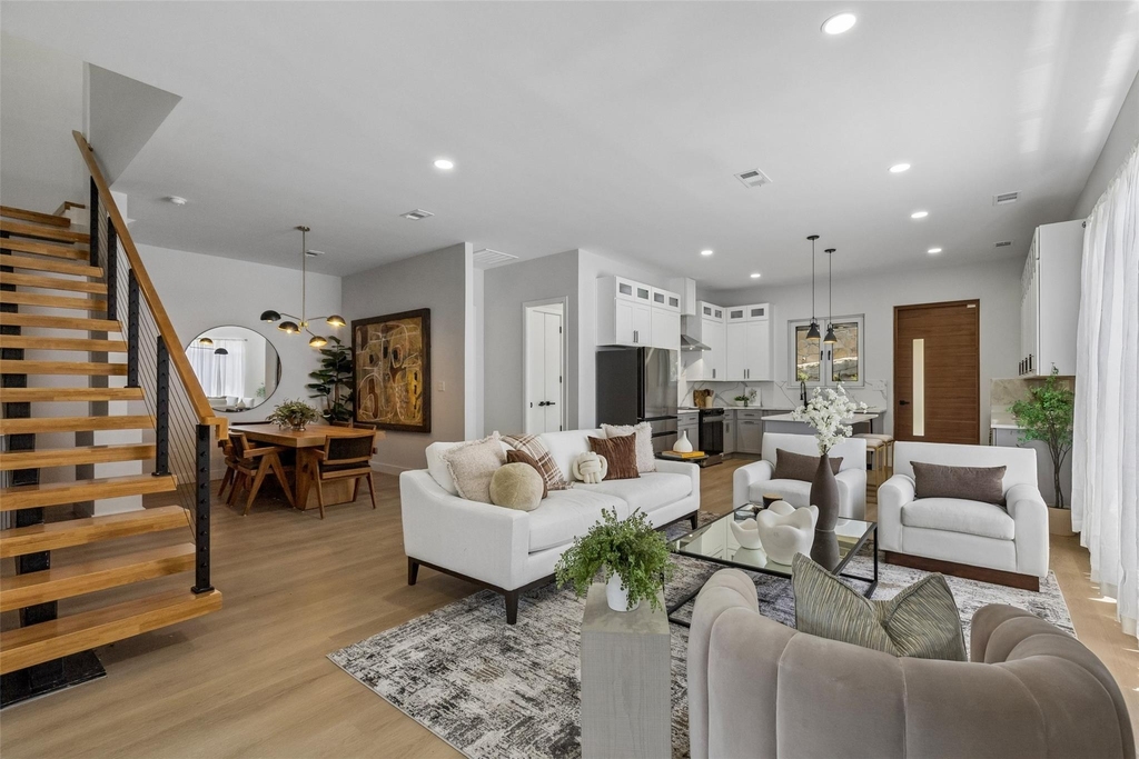 810 Premier Parkway - Photo 19