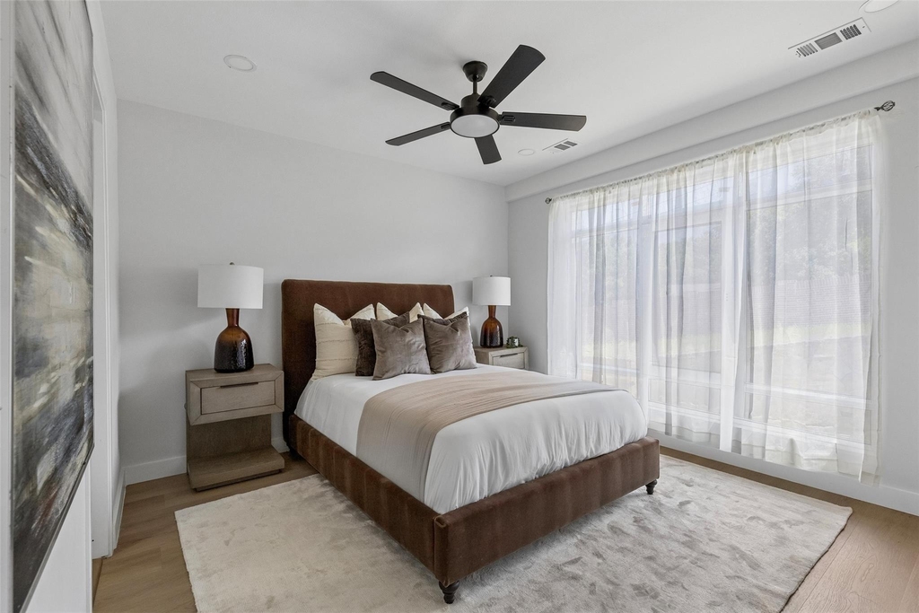 810 Premier Parkway - Photo 5