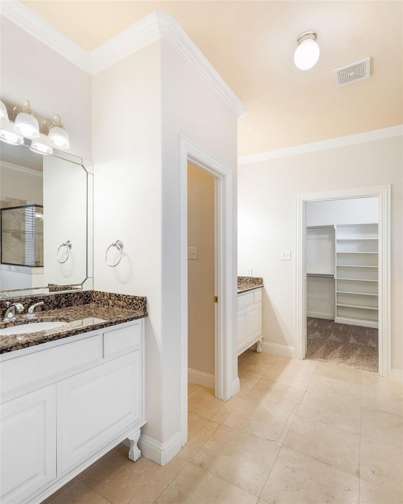 5456 Longview Street - Photo 14