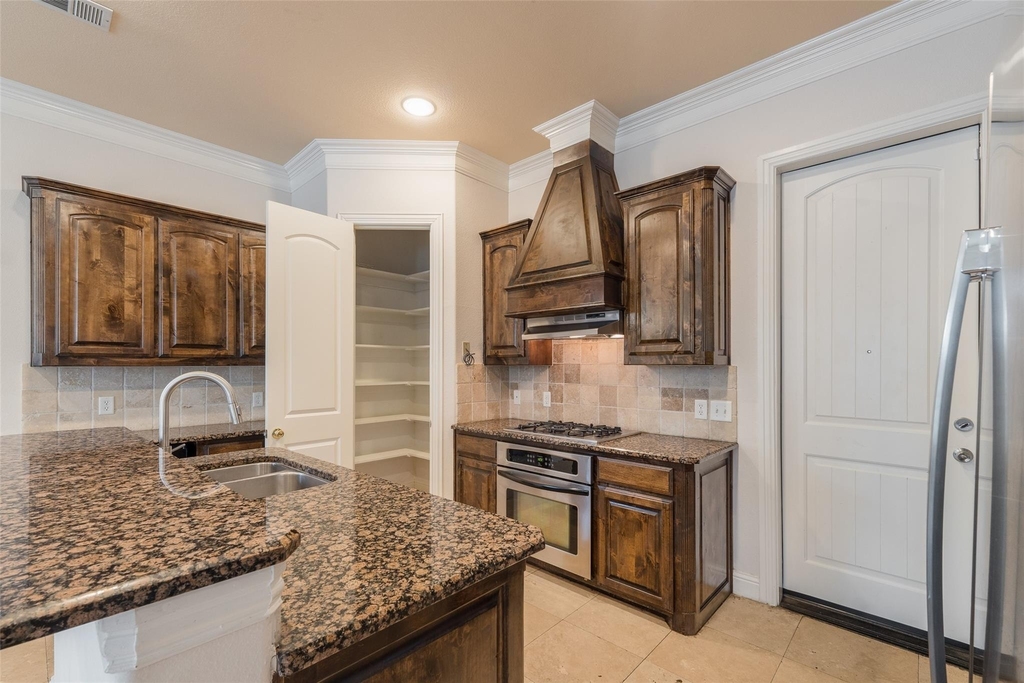 5456 Longview Street - Photo 5