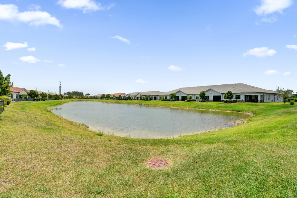 8334 W Blue Spring Drive - Photo 39