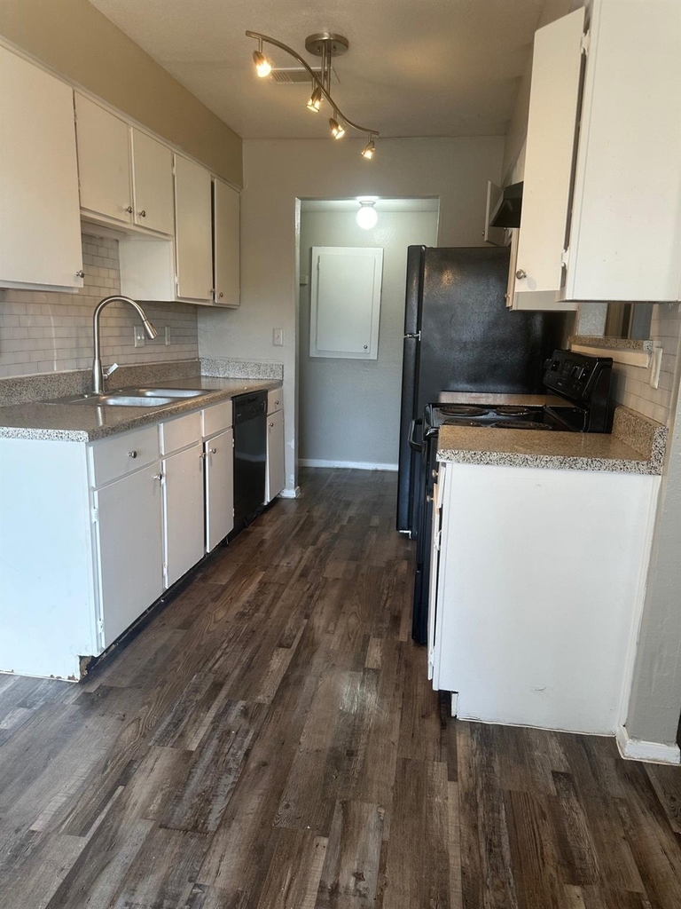 1122 Millview Drive - Photo 5