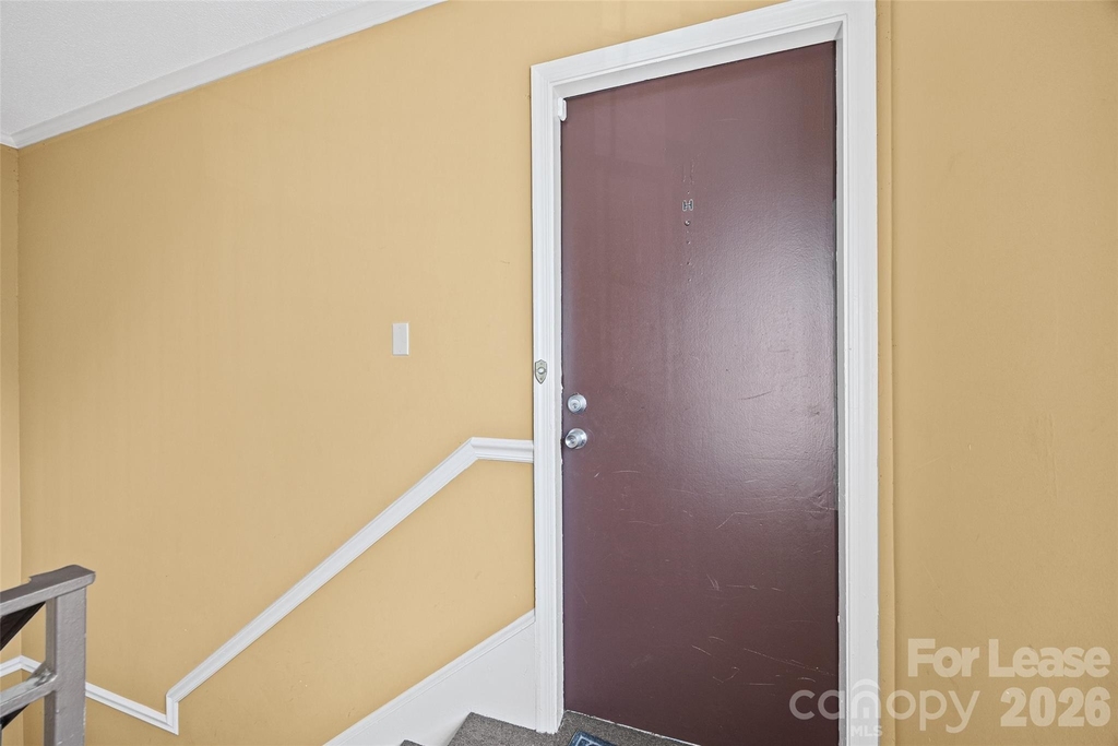 5805 Hunting Ridge Lane - Photo 2