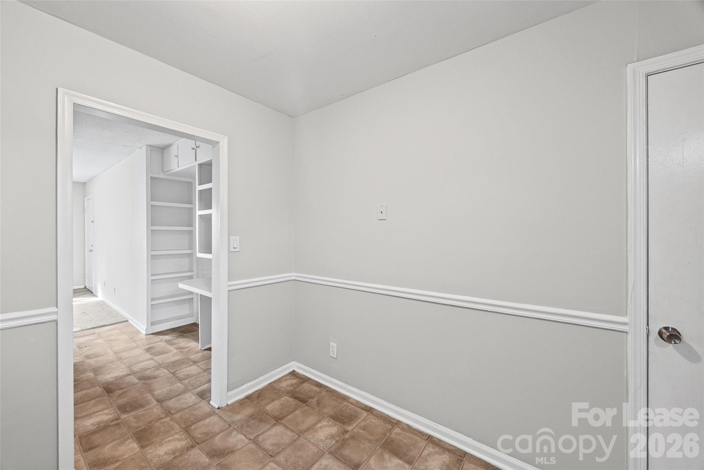 5805 Hunting Ridge Lane - Photo 12