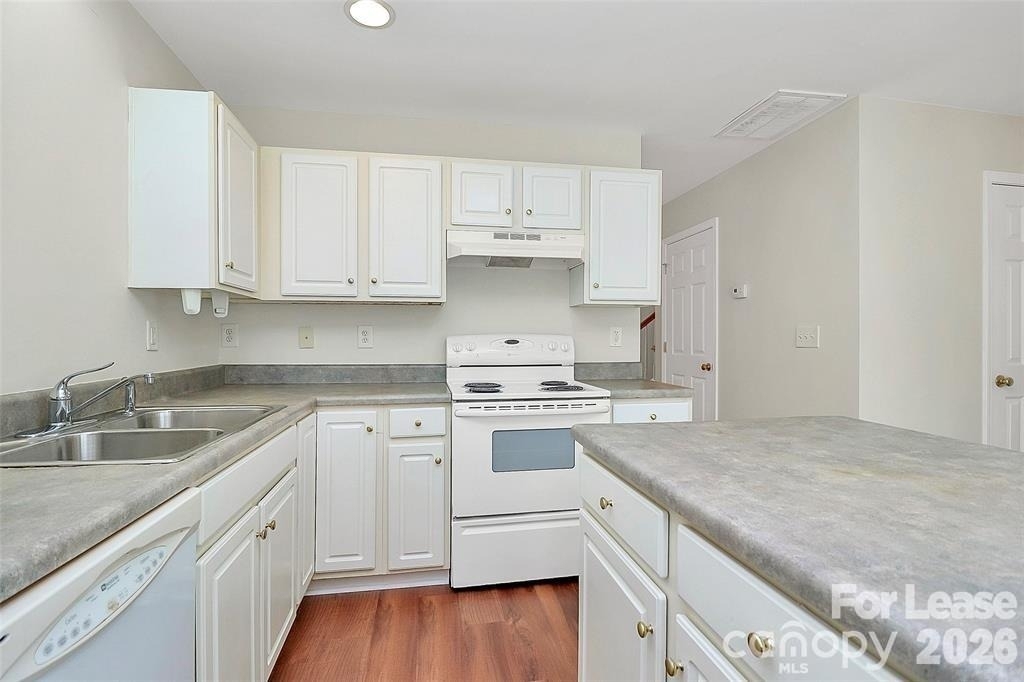 411 Caddy Street - Photo 4