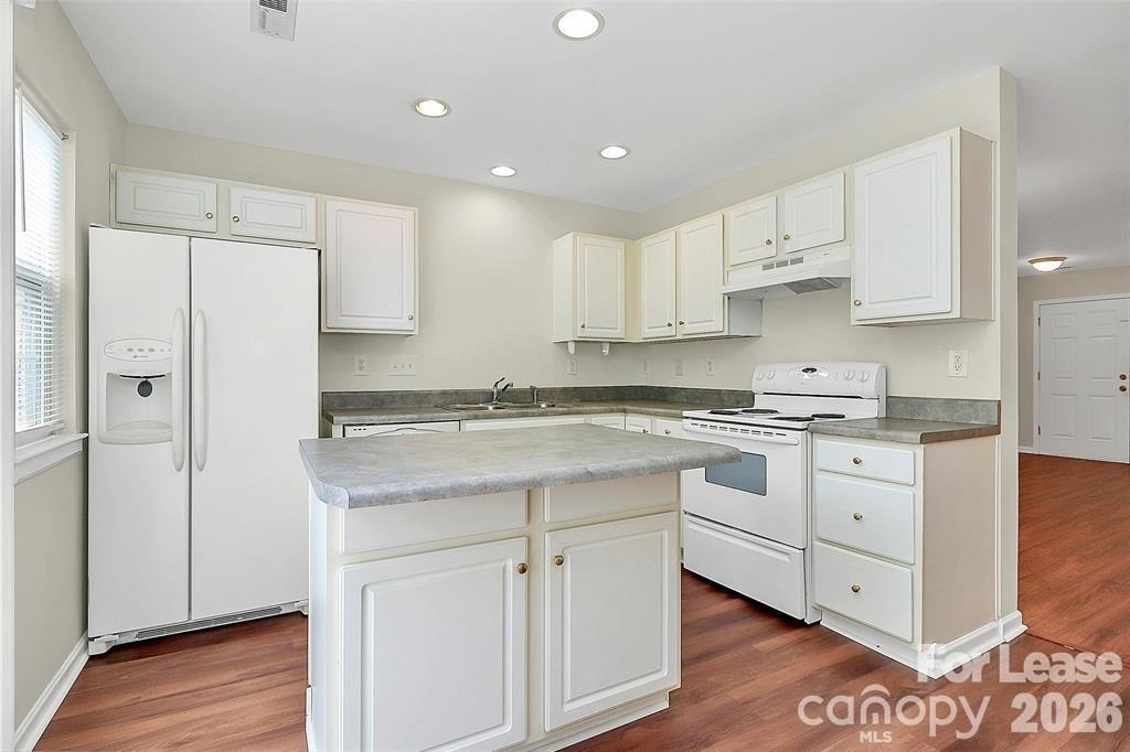 411 Caddy Street - Photo 1