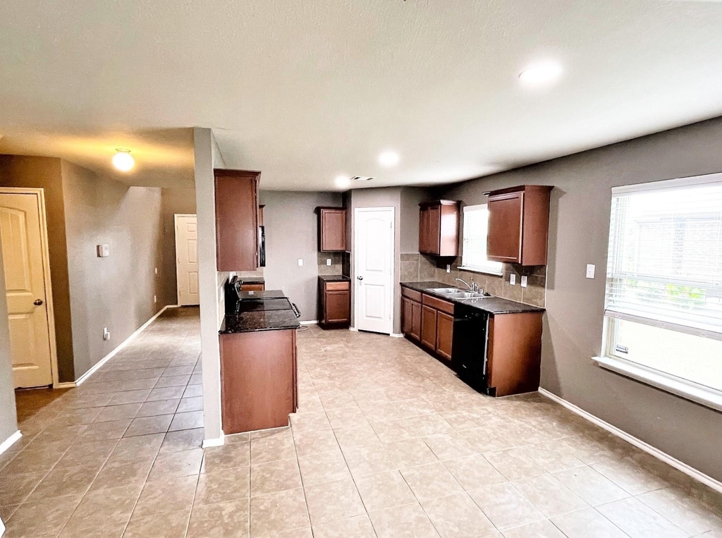 208 Dye Drive - Photo 4