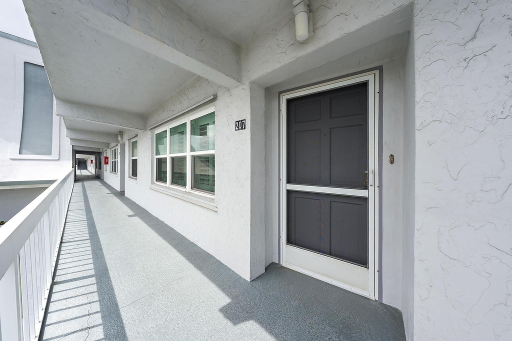 155 Yacht Club Drive - Photo 17
