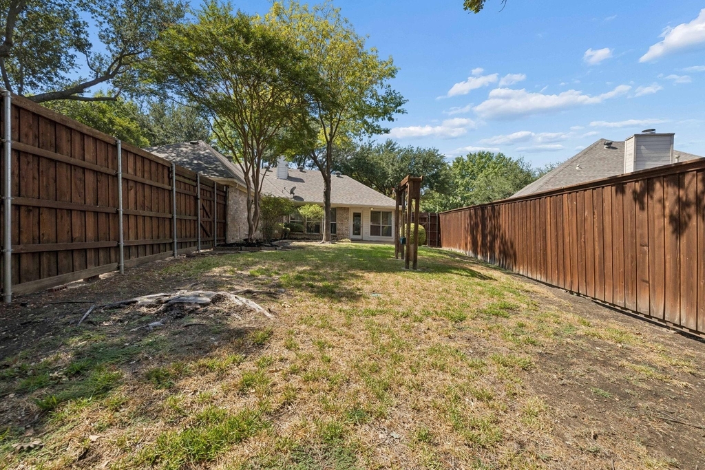 305 Fairfax Drive - Photo 24