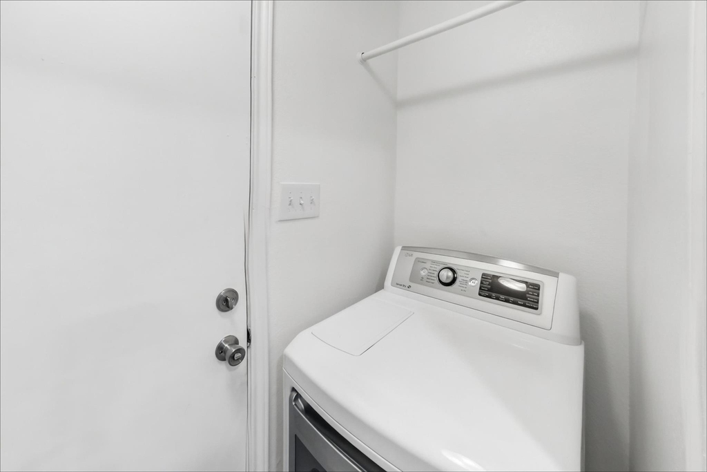 7806 Laver Court - Photo 23