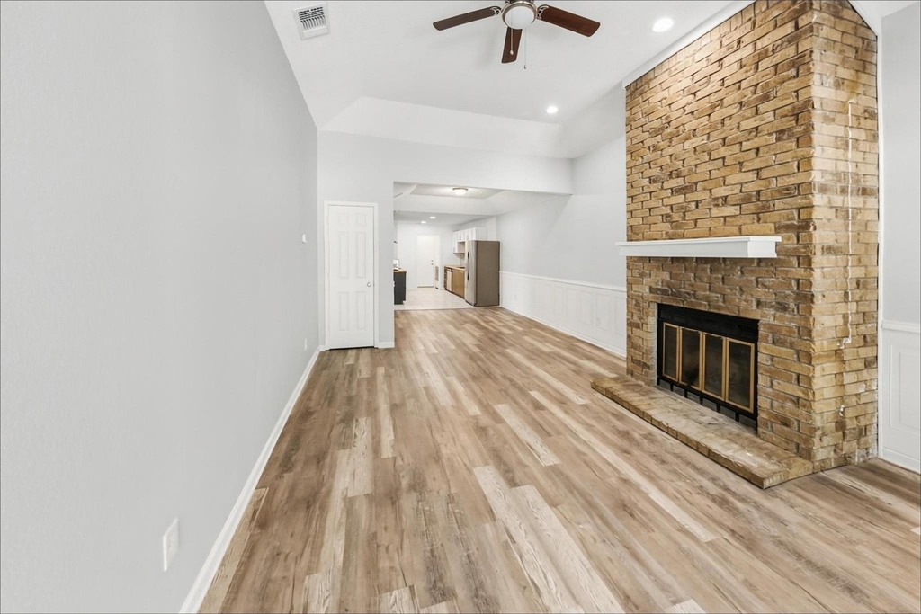 7806 Laver Court - Photo 2