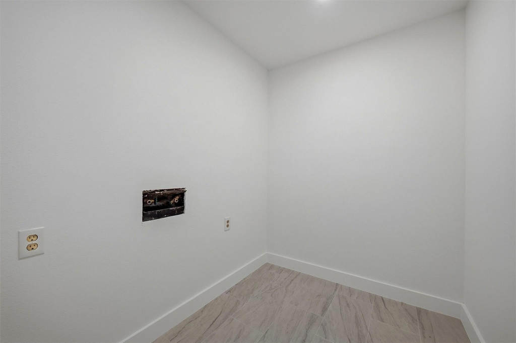 600 W Pelton Street - Photo 26