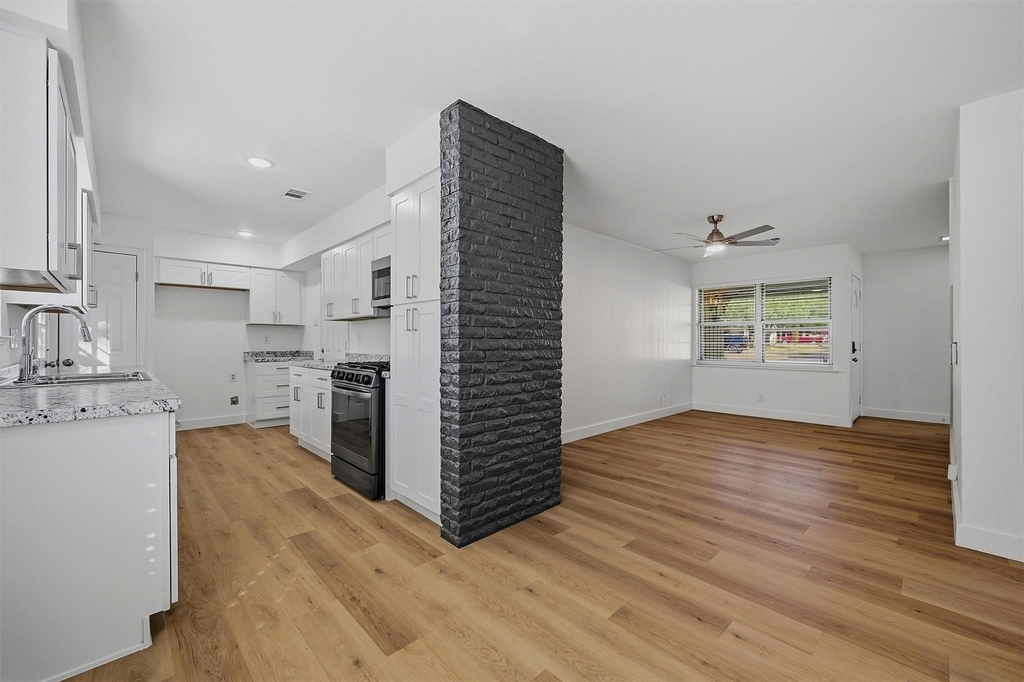 600 W Pelton Street - Photo 7