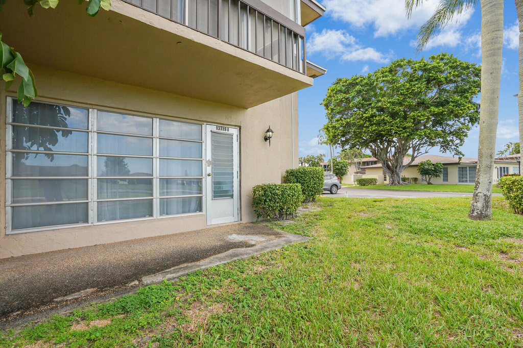 13719 Via Aurora Way - Photo 32