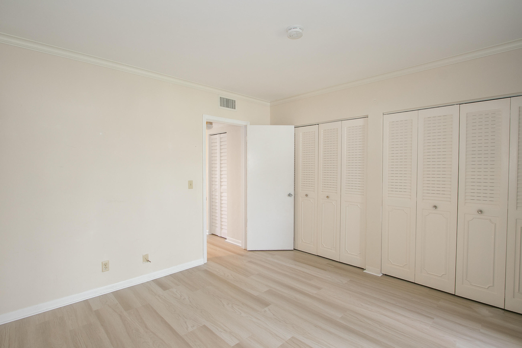 3240 Lake Osborne Drive - Photo 13