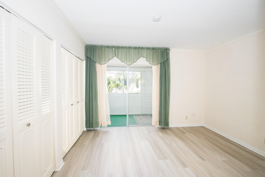 3240 Lake Osborne Drive - Photo 10