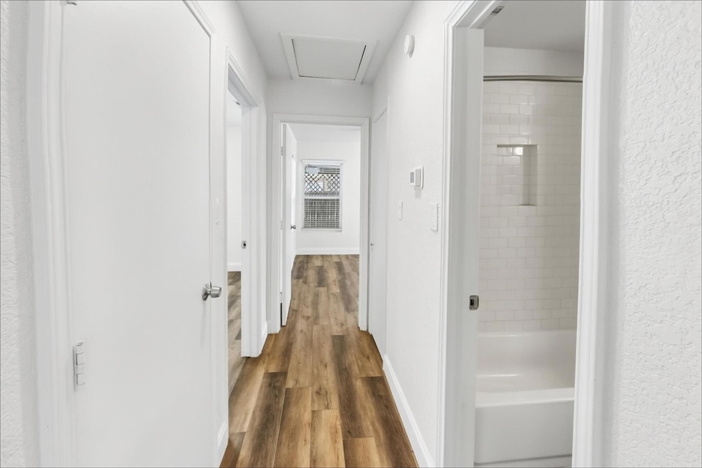 2304 Ryan Avenue - Photo 21
