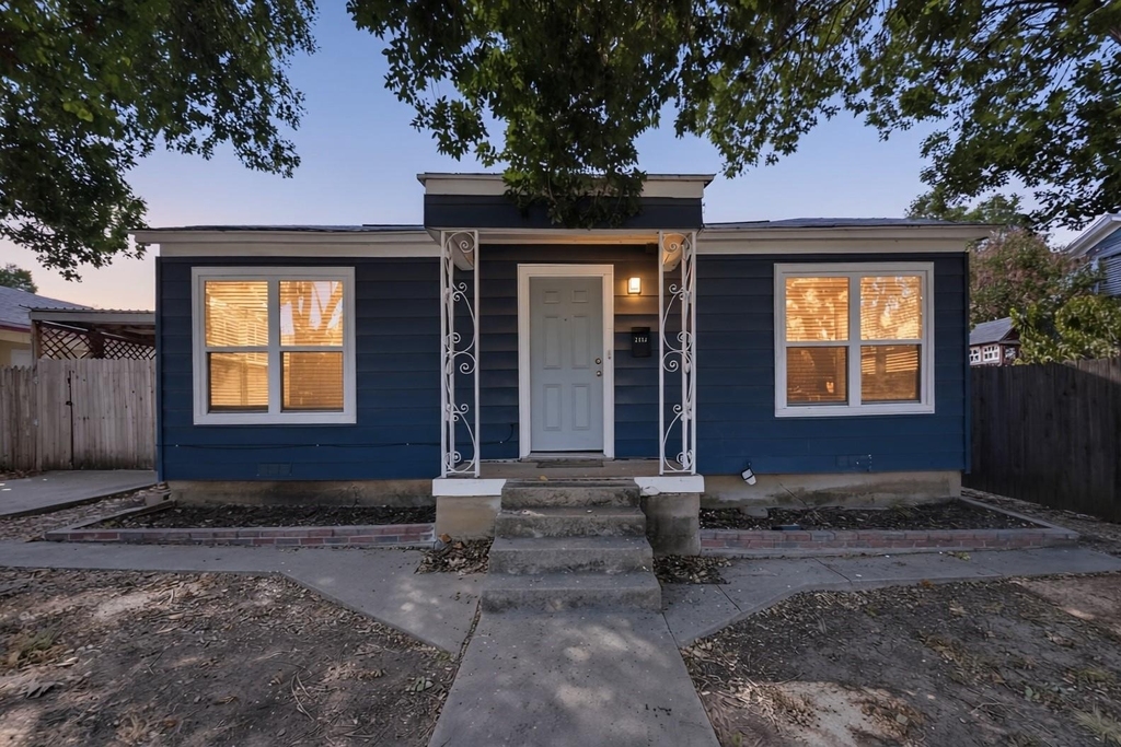 2304 Ryan Avenue - Photo 1