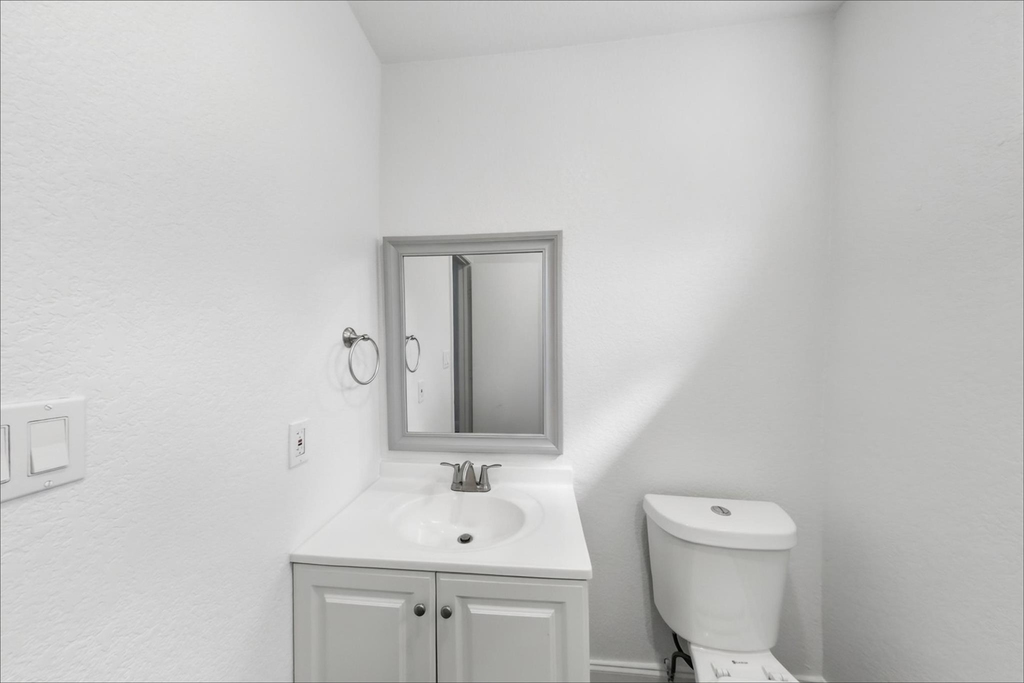 2304 Ryan Avenue - Photo 10