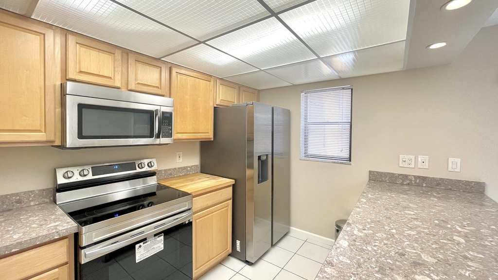 501 Sandtree Drive - Photo 11