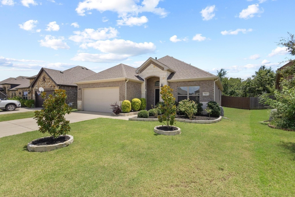 7822 Cottonwood Drive - Photo 1