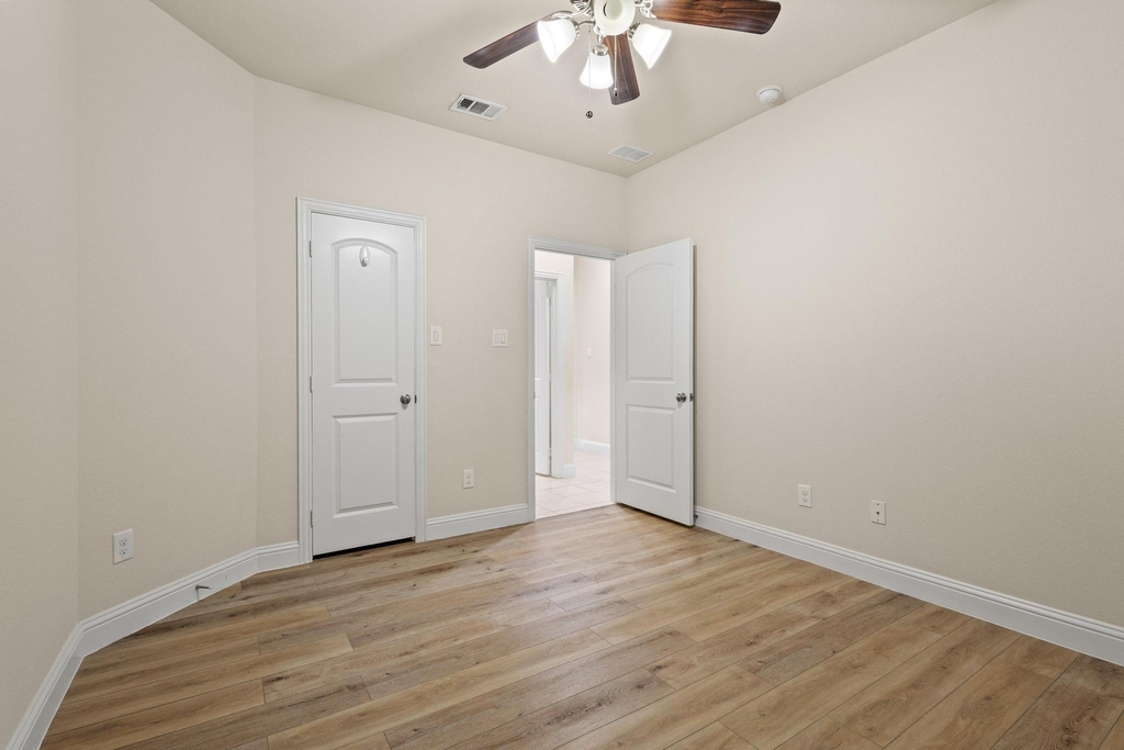 7822 Cottonwood Drive - Photo 22