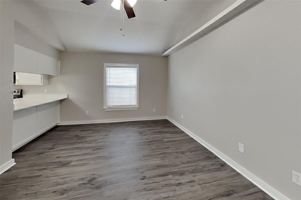 4112 Nandina Court - Photo 2