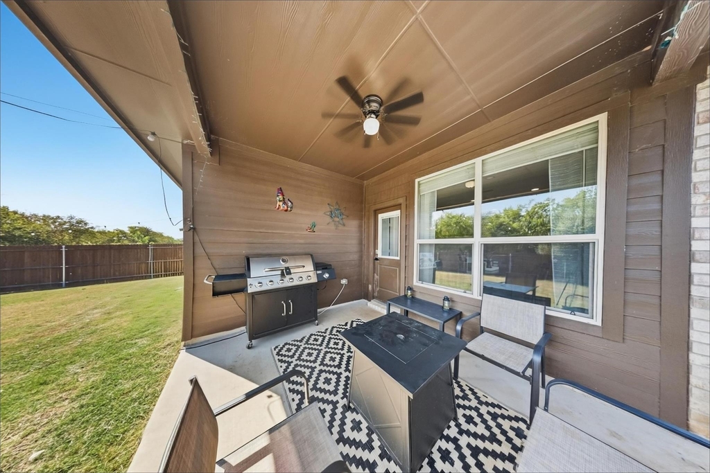 8420 Berry Crest Street - Photo 23