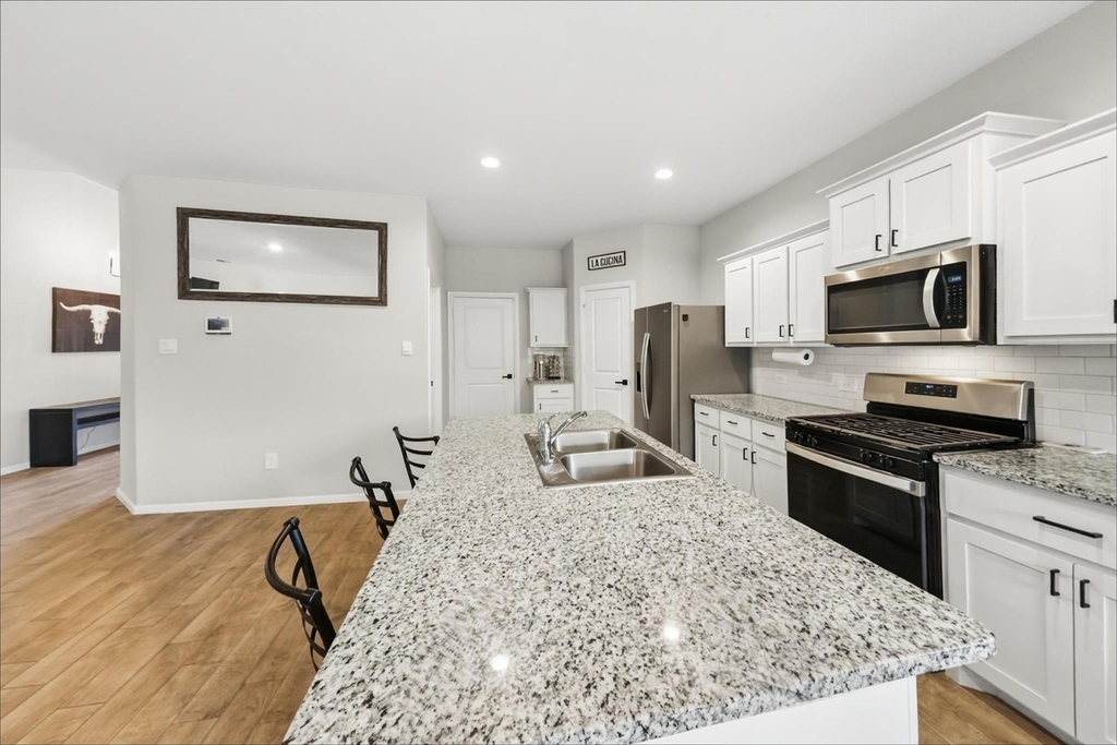 8420 Berry Crest Street - Photo 6