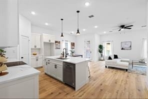 5516 Helmick Avenue - Photo 1