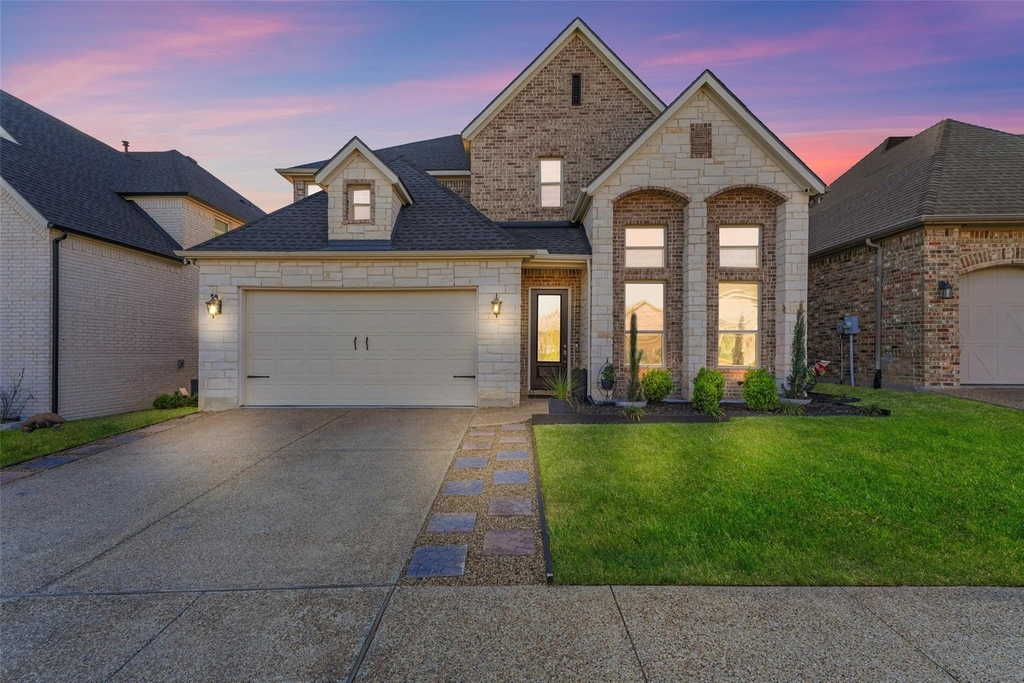 1705 Prestwick Lane - Photo 0