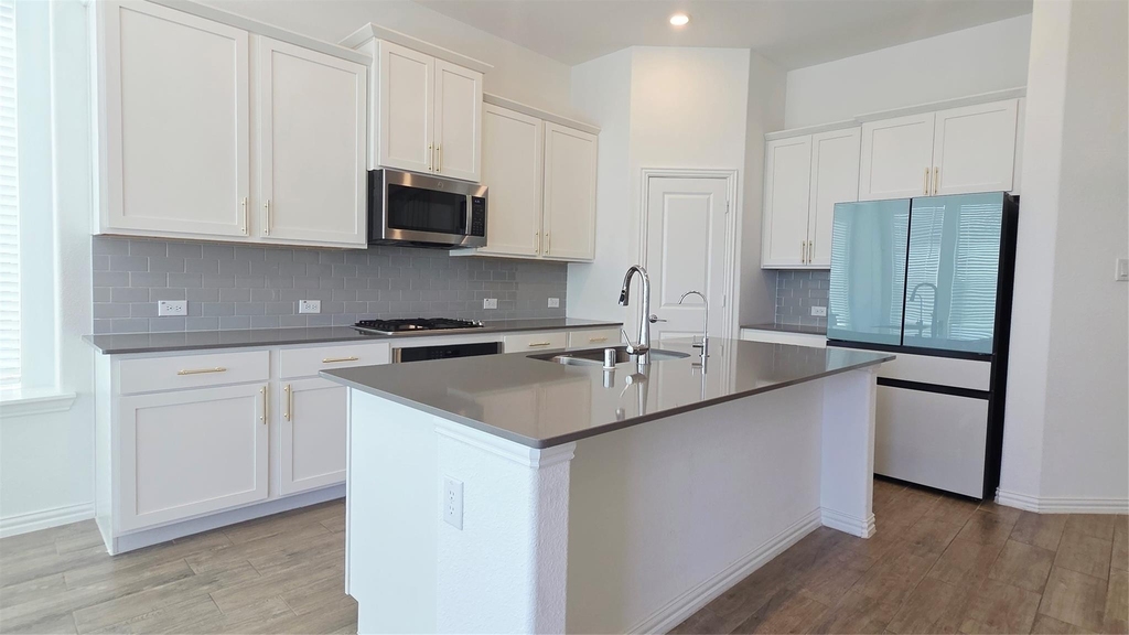 8104 Blue Heron Lane - Photo 11