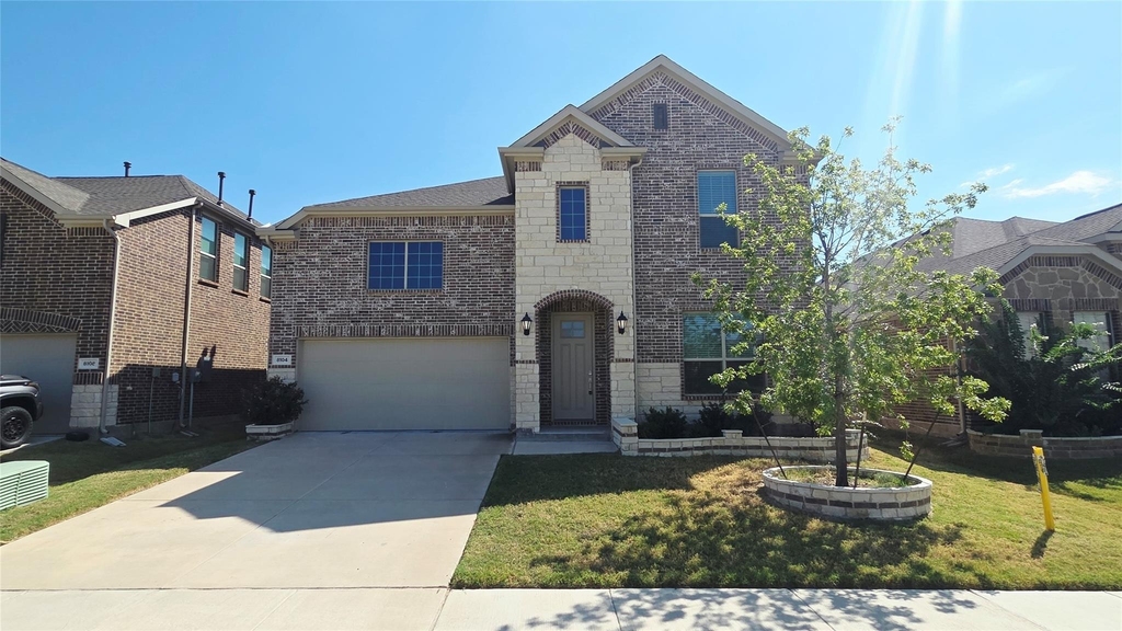 8104 Blue Heron Lane - Photo 0