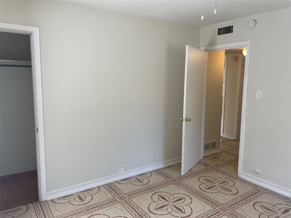 1512 Hilltop Drive - Photo 18