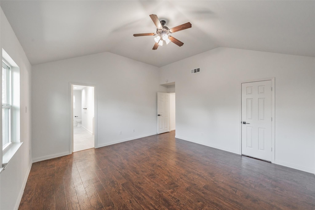 617 Dover Court - Photo 13