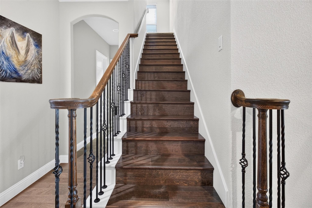 6820 Westbury Drive - Photo 18