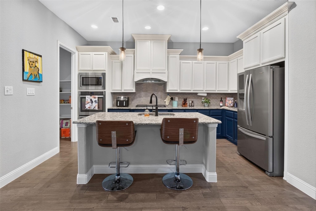 6820 Westbury Drive - Photo 2