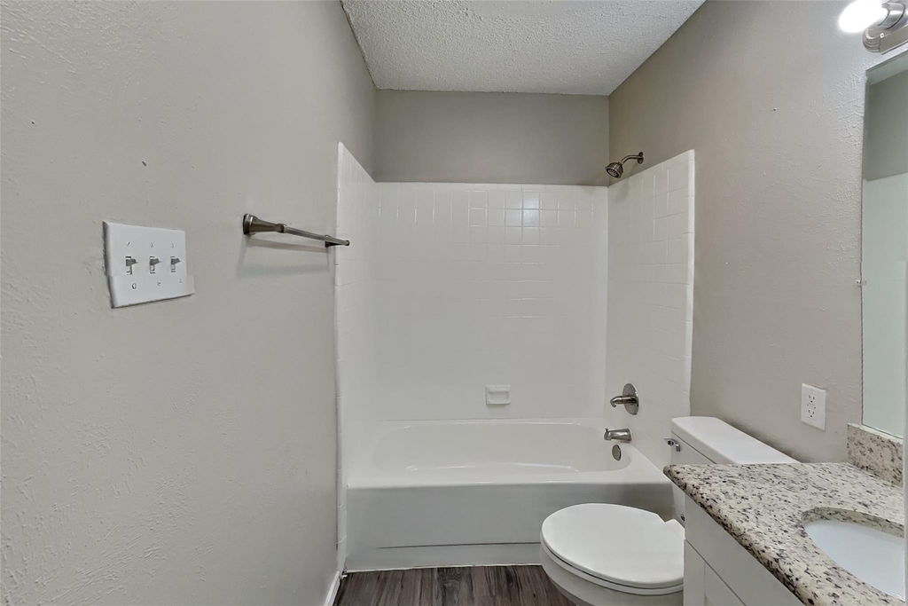 621 Meadowview Drive - Photo 15