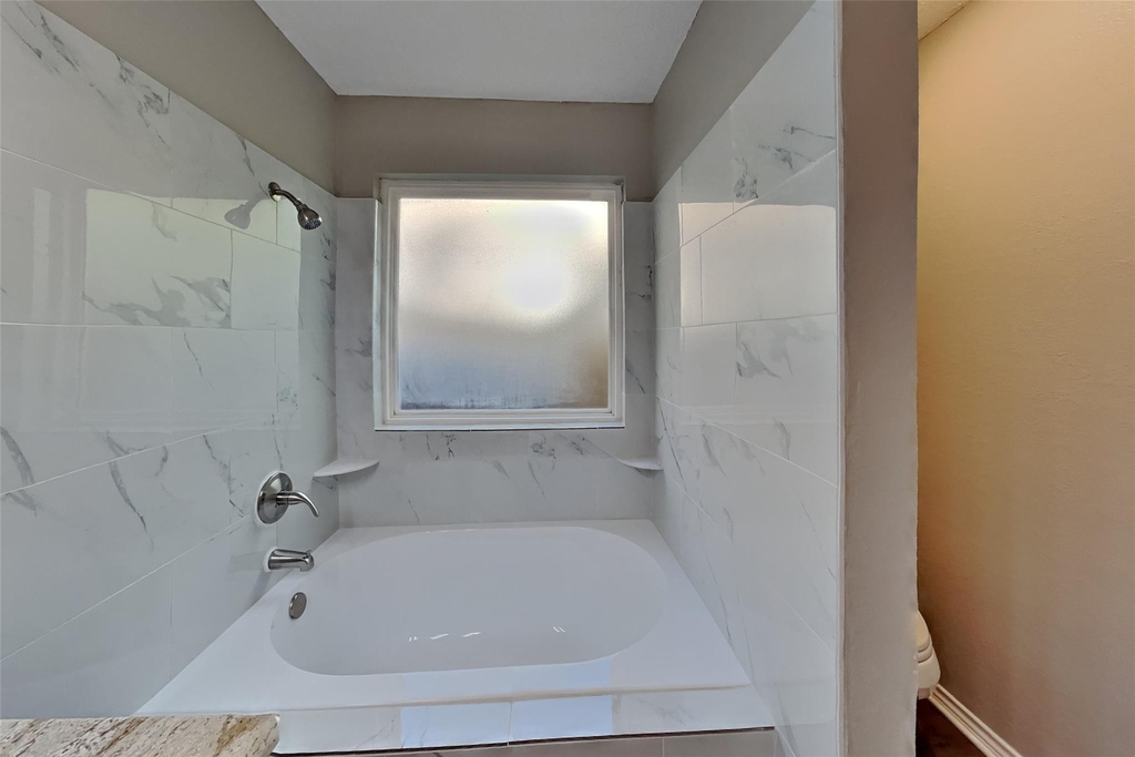4820 Ashton Avenue - Photo 11