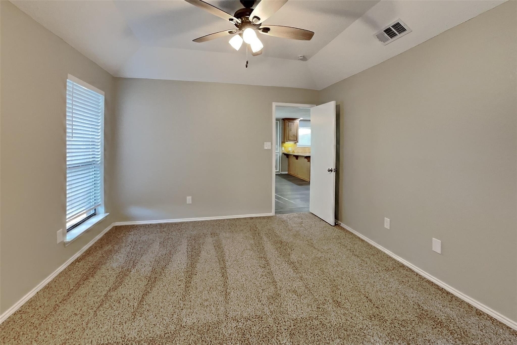 4820 Ashton Avenue - Photo 10