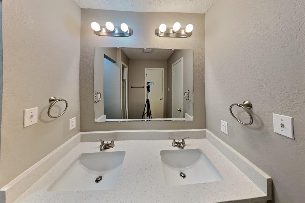 1562 Tiffany Forest Lane - Photo 9