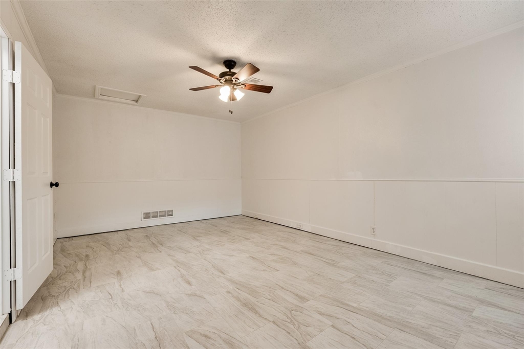 9829 Grove Oaks Valley - Photo 16
