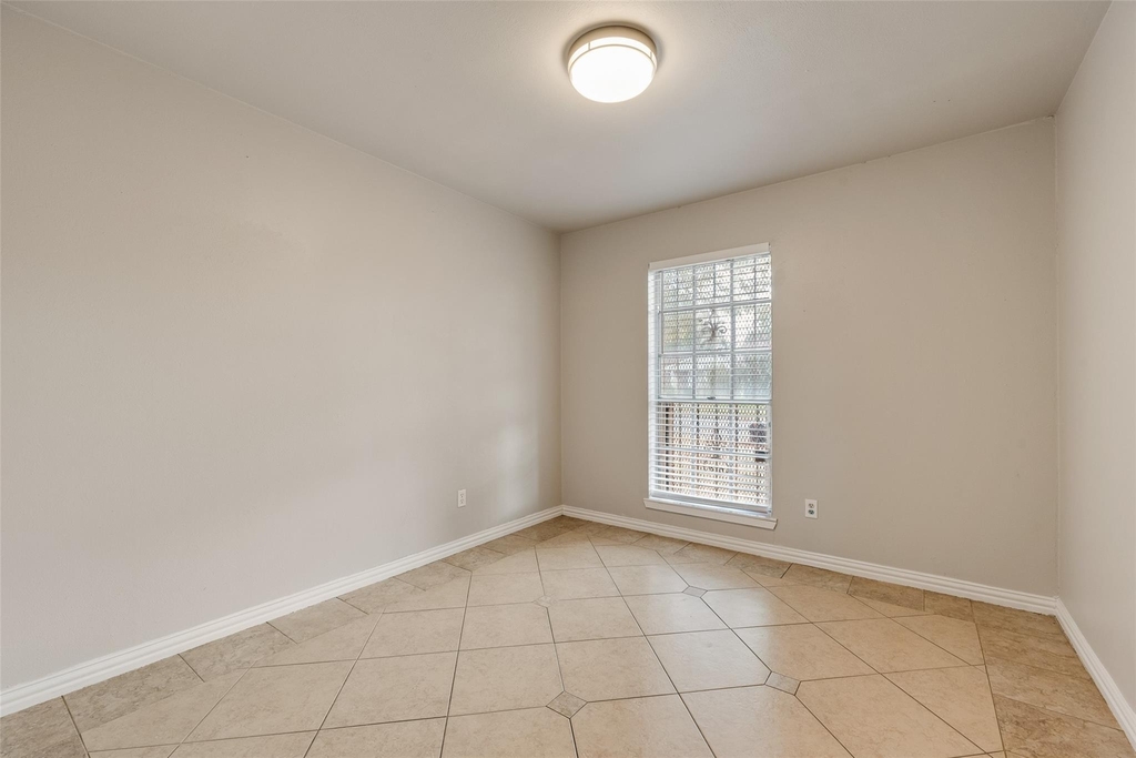 9829 Grove Oaks Valley - Photo 14