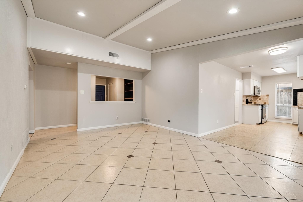 9829 Grove Oaks Valley - Photo 2