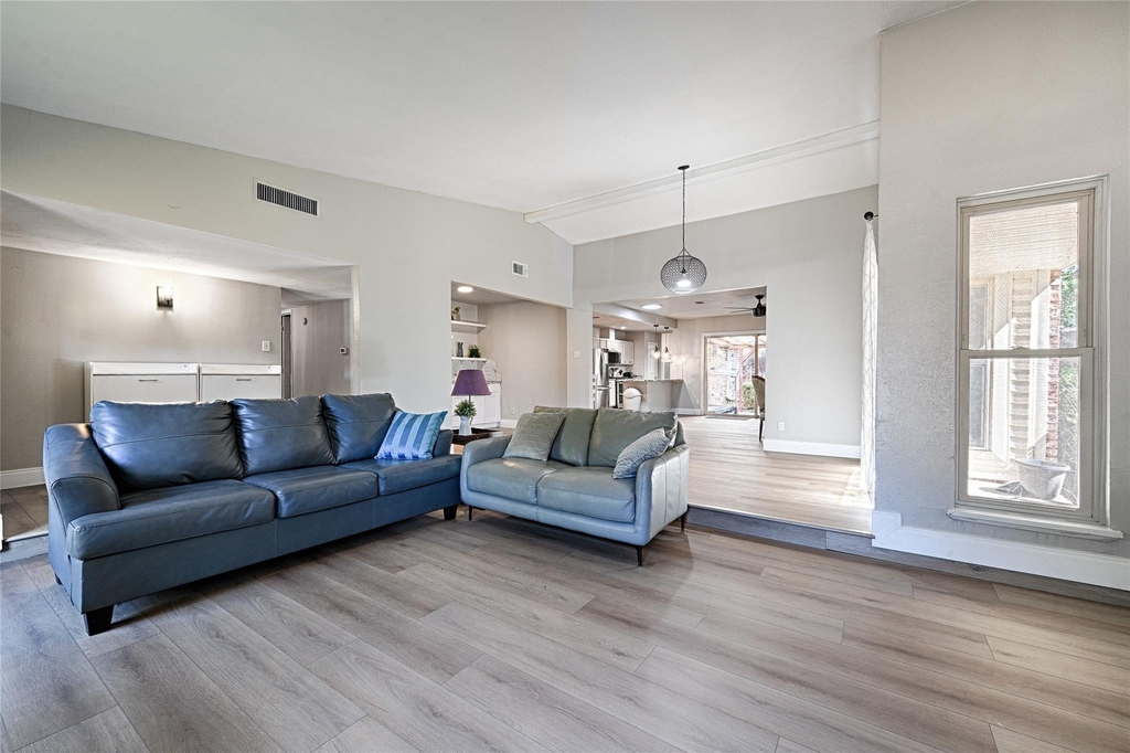 6536 Mesquite Trail - Photo 2