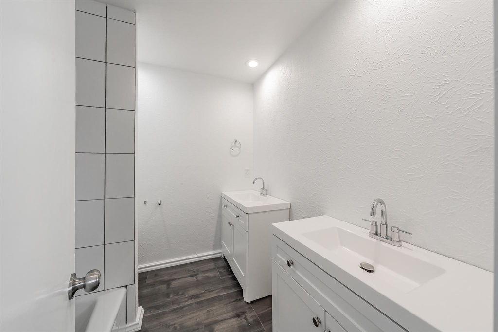 5812 Regatta Circle - Photo 27