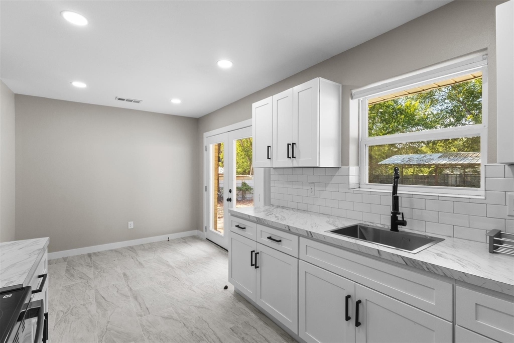 1903 Beauford Road - Photo 9