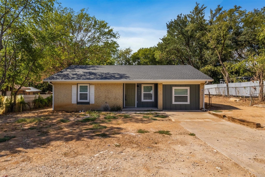 1903 Beauford Road - Photo 0